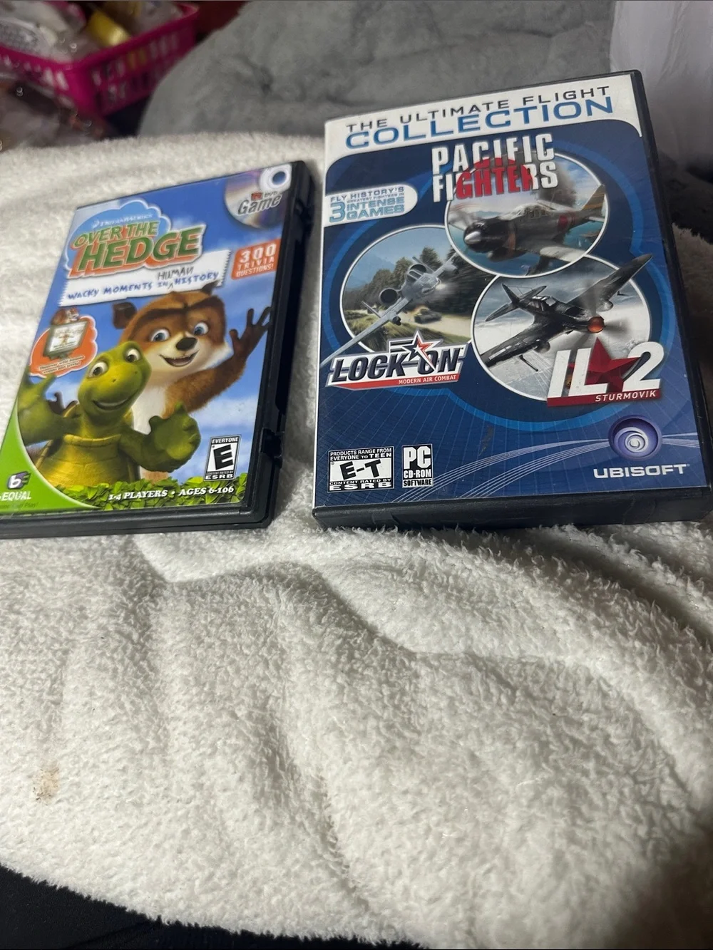 The Ultimate Flight Collection & Over the Hedge PC Game Duo -used